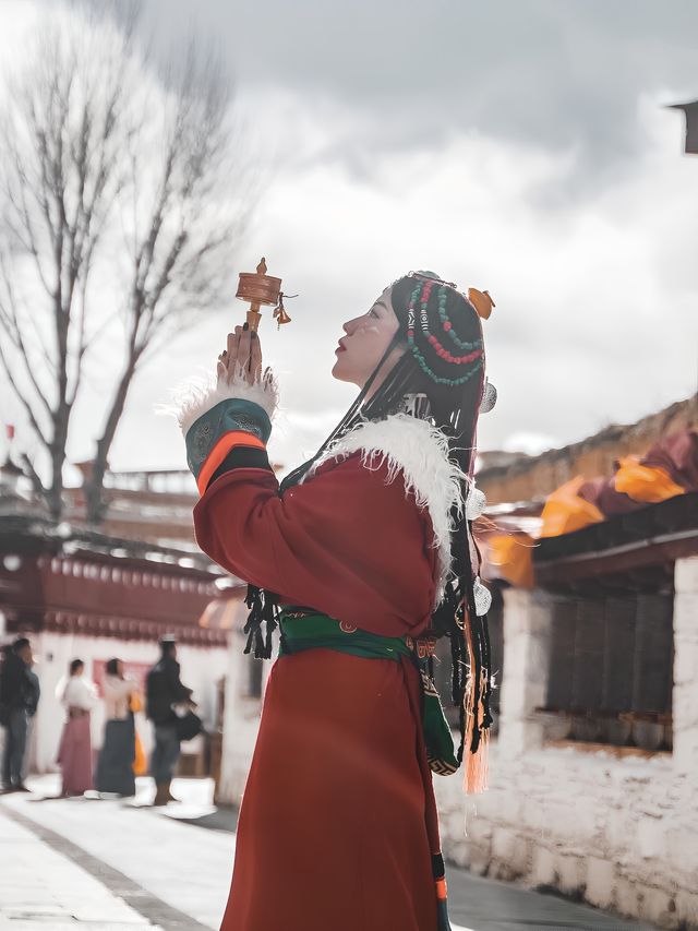 這個夏日去川西理塘當一天的藏族少女吧
