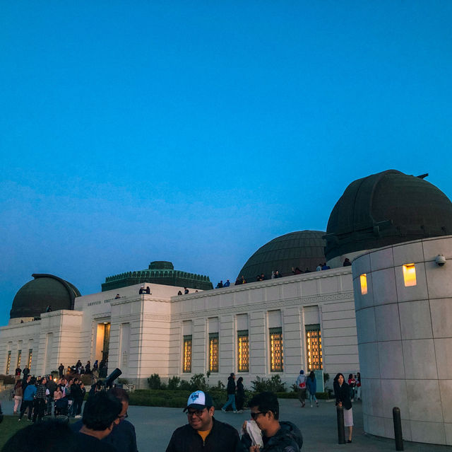 Watching Sunset from Griffith Observatory in LA 🇺🇸
