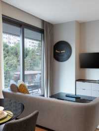🌟✨ Istanbul's Chic Comfort: Marriott Executive Apartments 🏨🌃