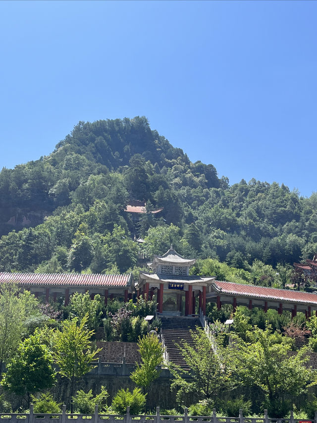 天水麻辣烫之行∣淨土寺，真的被驚豔到了！！！