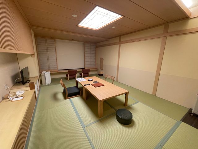 富士湖畔，溫泉鄉的優雅居所：一次難忘的日式住宿體驗。
