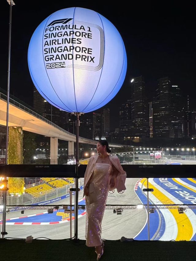 去新加坡觀看F1大獎賽 難忘的旅行。