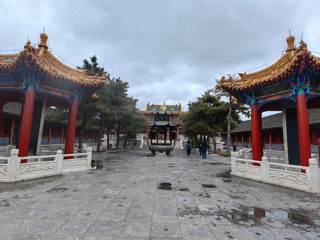 呼和浩特席力圖召遊記。