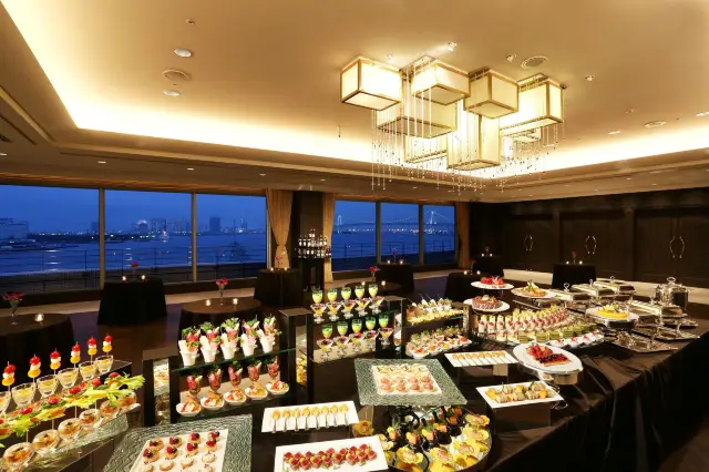 도쿄 베이 인터컨티넨탈 호텔, 도쿄의 멋진 전망.