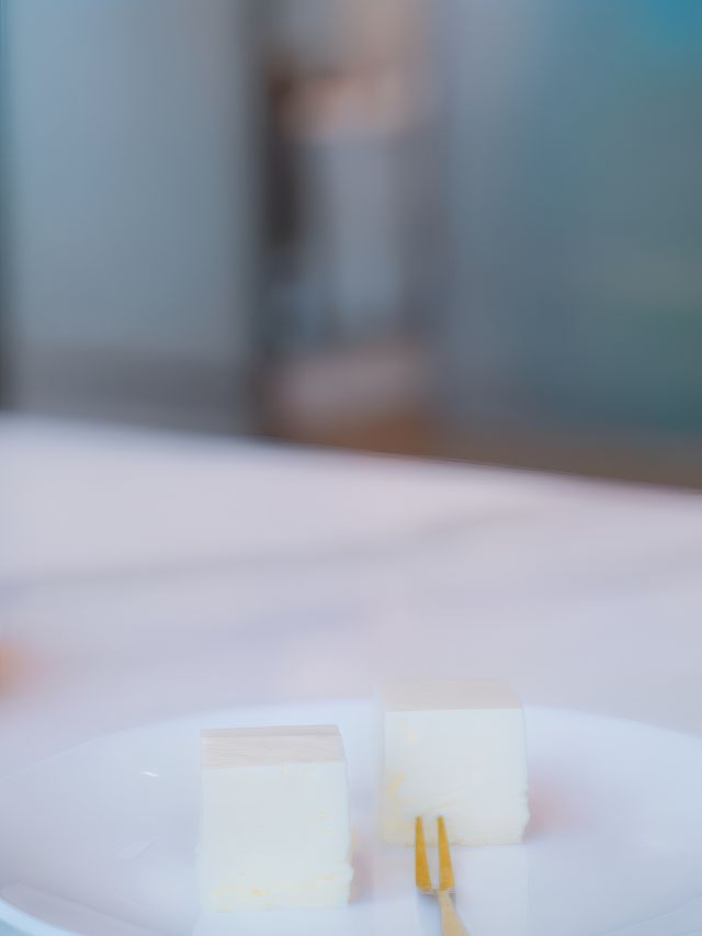 深圳龍華希爾頓逸林青雅餐廳的蔥油餅太好吃了。
