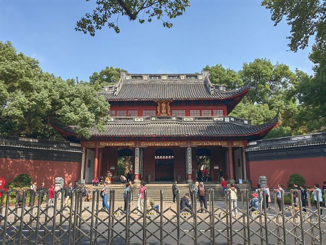 浙江杭州岳王廟。