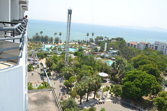 芭堤雅海灘公園度假村 | 玩轉泰國海灘度假   地址：345 Jomtien Beach,