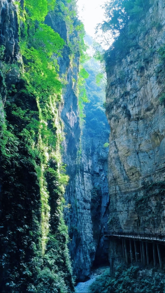 重慶消暑新地標，闖入涪陵大裂谷的隱秘清