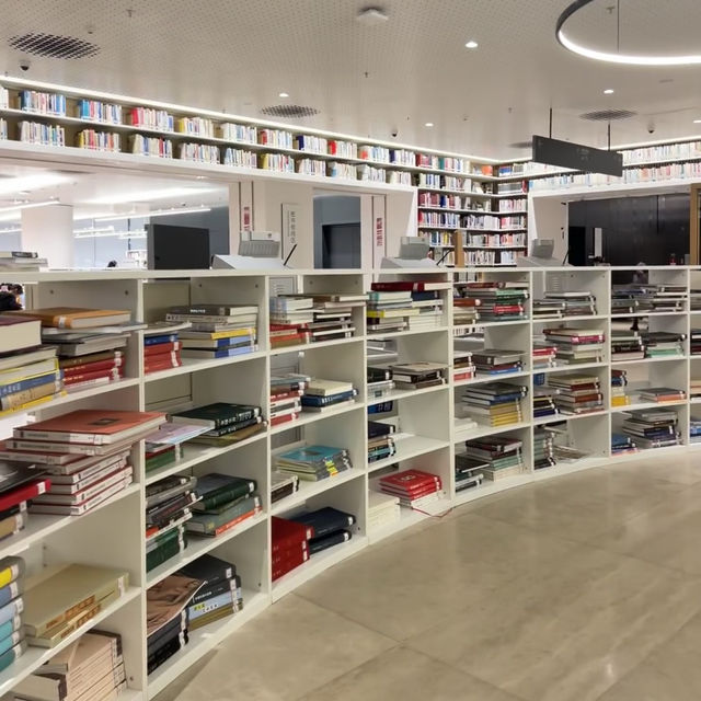 深圳圖書館北館，適合i人呆一整天的地方…免費💰（附攻略