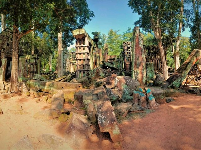 Khmer Empire Ancient Royal Road Exploration Travel Guide