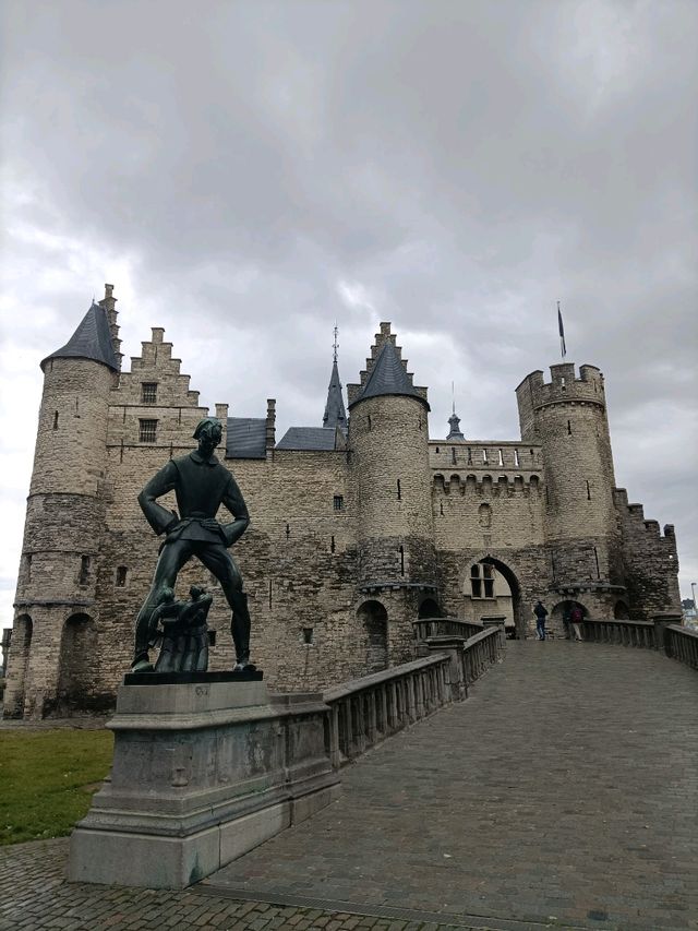 Discover Antwerp – Where History Meets Modern