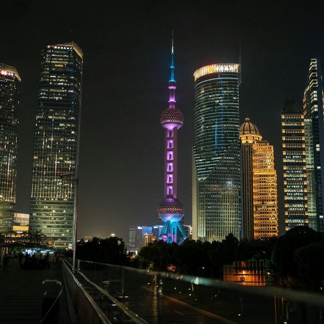City of Lights – Shanghai’s Skyscrapers by Night 🌆✨