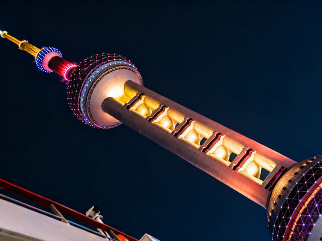 Night Cruise on Huangpu River: Shanghai’s Dazzling Skyline Spectacle