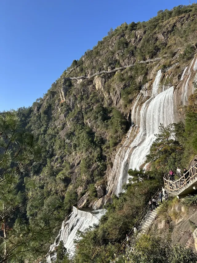 天台山大瀑布是純天然的嗎? 天台山大瀑布是純天然的嗎?
