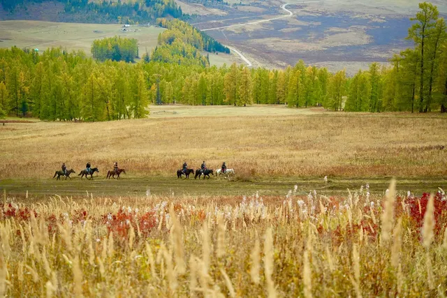 喀納斯湖 Kanas lake 天堂遺忘的地方 喀納斯湖 Kanas lake 天堂遺忘的地方