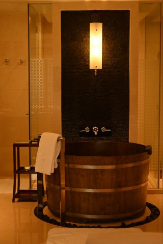 Leave Macau's Hustle Outside the Window | Stay at Banyan Tree for Gentle Moments