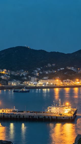 Stunning pier and sea views