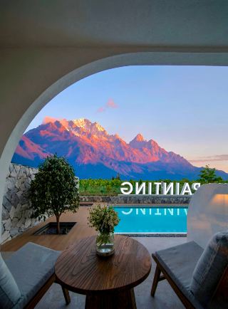 Stay at this new 2025 boutique hotel in Shuhe and frame Jade Dragon Snow Mountain in your window