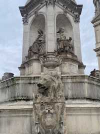 Fontaine Saint-Sulpice Paris