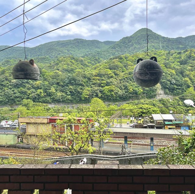 全球六大賞貓景點！新北市猴硐貓村🐱