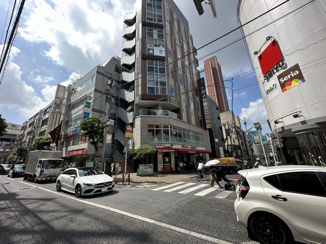 東京・世田谷。『三茶しゃれなあど』の愛称がある『茶沢通り』