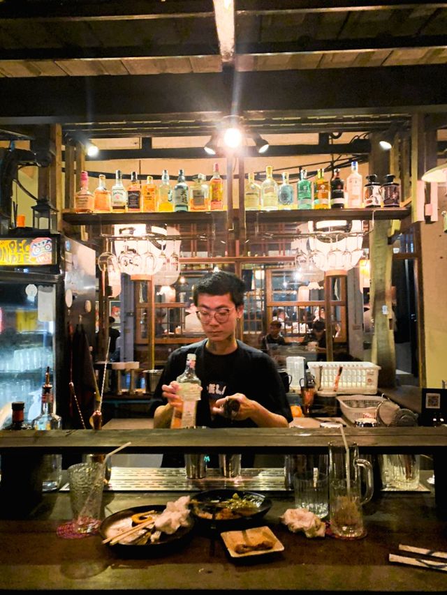 ย้อนเวลาไปrooftop bar ที่เชียงใหม่