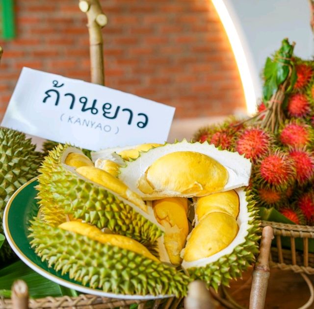 ลากแฟนไปคาเฟ่ในสวนทุเรียนกินขนมผลไม้สดๆที่จันทบุรี​