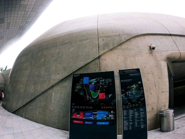 DDP [Dongdaemun Design Plaza]