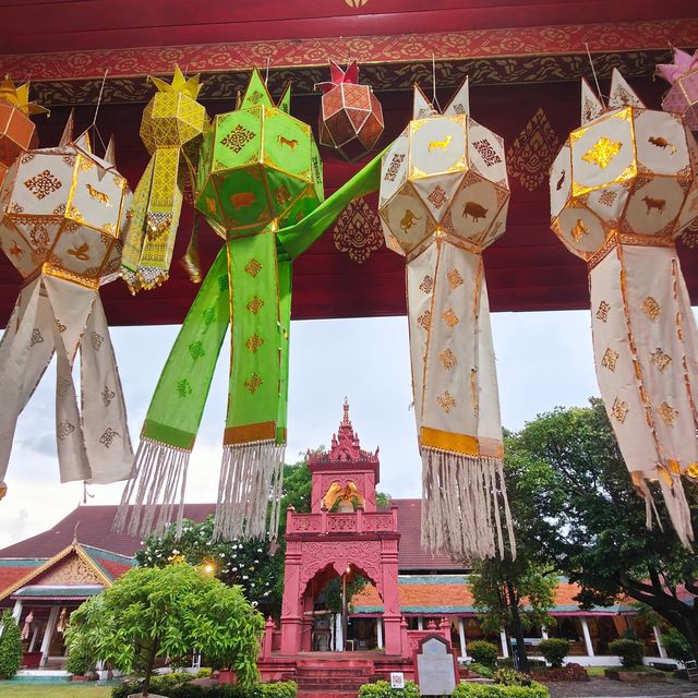 ทริปบุญหน้าฝนสักการะขอพร วัดพระธาตุหริภุญชัย ลำพูน
