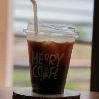 Merry Cafe 