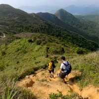 香港🇭🇰 ｜周末行山好去處 🌟 - 追尋自然寶藏：香港八仙嶺行山探險之旅 ⛰️