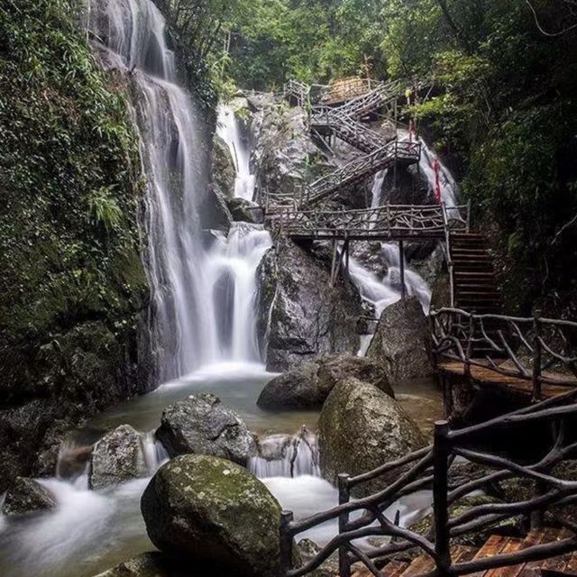 探秘仙境，高州仙人洞等你來探險！🏞️🌈