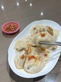 ［桃園/中壢］ 楊記牛肉麵🐂｜桃園青埔美食 不便宜 但牛肉麵好吃( ᷇𖥦 ᷆ ) 