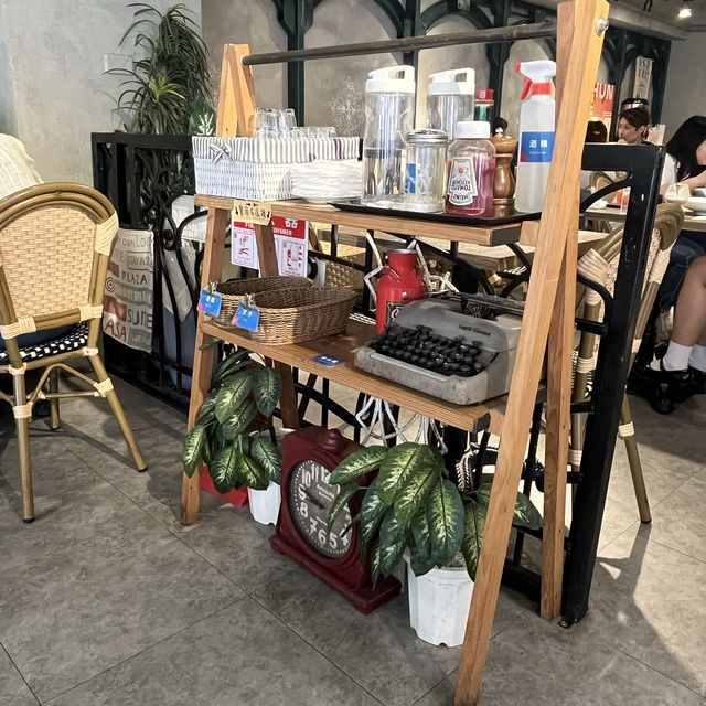 台中•平價高CP值義大利麵”HUN 混”