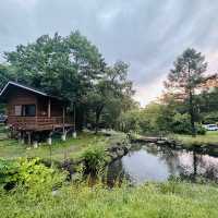 長野八千穗高原駒出池小木屋/露營區