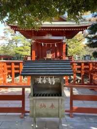 【神奈川県/旗上弁財天社】美しい源氏池に浮かぶ神社