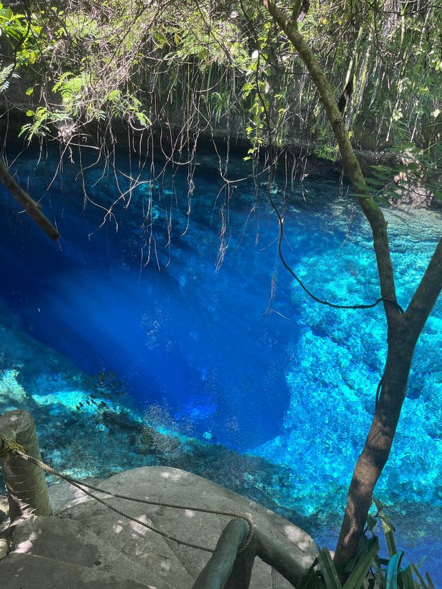 truly enchanting blue river!