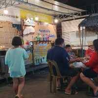 เดินเล่นเพลิน ๆ  @ ถนนคนเดินสถานีรถไฟตรัง