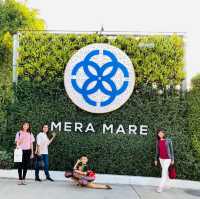 พาทุกคนพักผ่อนที่  Mera Mare Pattaya