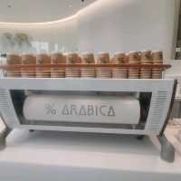 จิบกาแฟชื่อดังที่คาเฟ่%ARABICA ศูนย์สิริกิติ์
