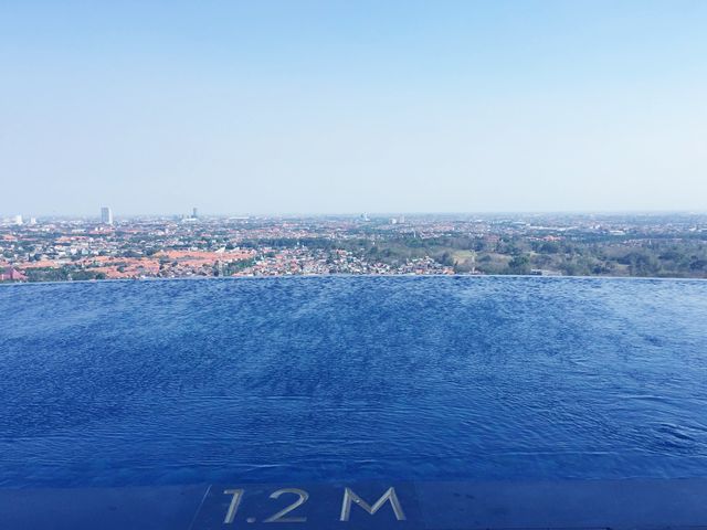Experience luxury hotel with rooftop pool Experience luxury hotel with rooftop pool