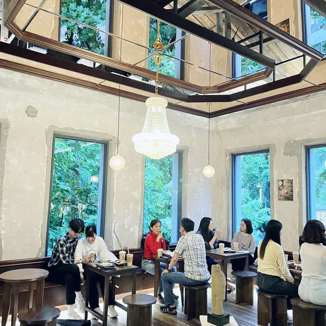 🇰🇷 The Spot Fabulous Cafe