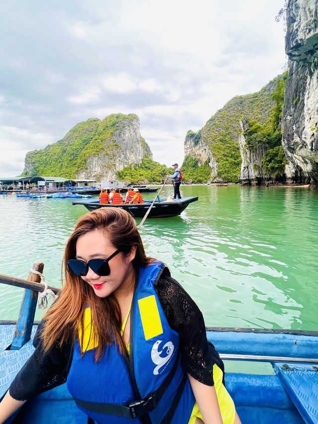 Explore Halong Bay With Cozy Bay Cruise 🌊