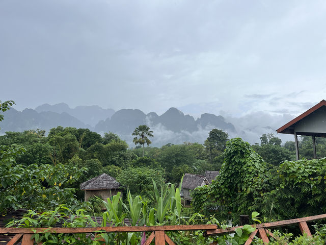 วังเวียง เมืองสายหมอก ที่ต้องสัมผัสสักครั้ง ลาววว🇱🇦