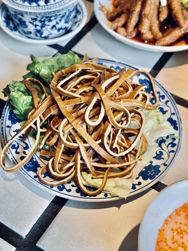 朱光玉火鍋館：深圳新晉排隊王，口碑爆棚！