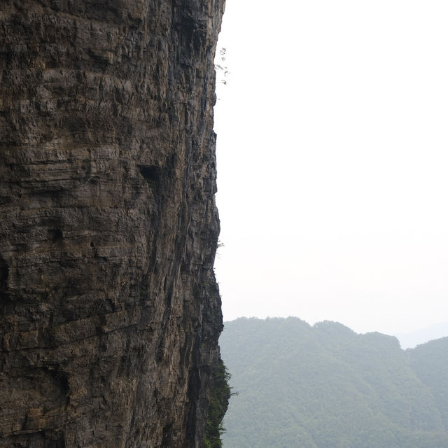 天門山：挑戰極限，探索壯麗💘