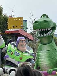 🎢🏰 **我們的夢幻迪士尼時光：上海奇幻樂園之旅** 🌟👨‍👧