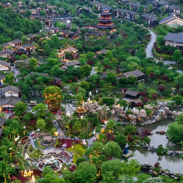 Wunüzhōu, located in the eastern part of Zhejian