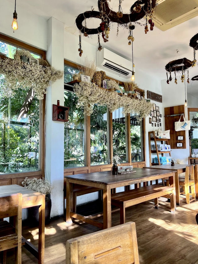 Bluetamp Cafe