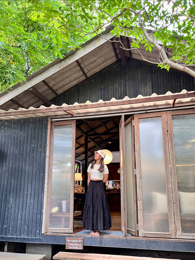 คาเฟ่ลับนครพนม บรรยากาศโฮมมี่กลางชุมชน